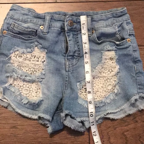 💐4 for $25💐Mossimo destroyed lace shorts 2/26 - Picture 4 of 6